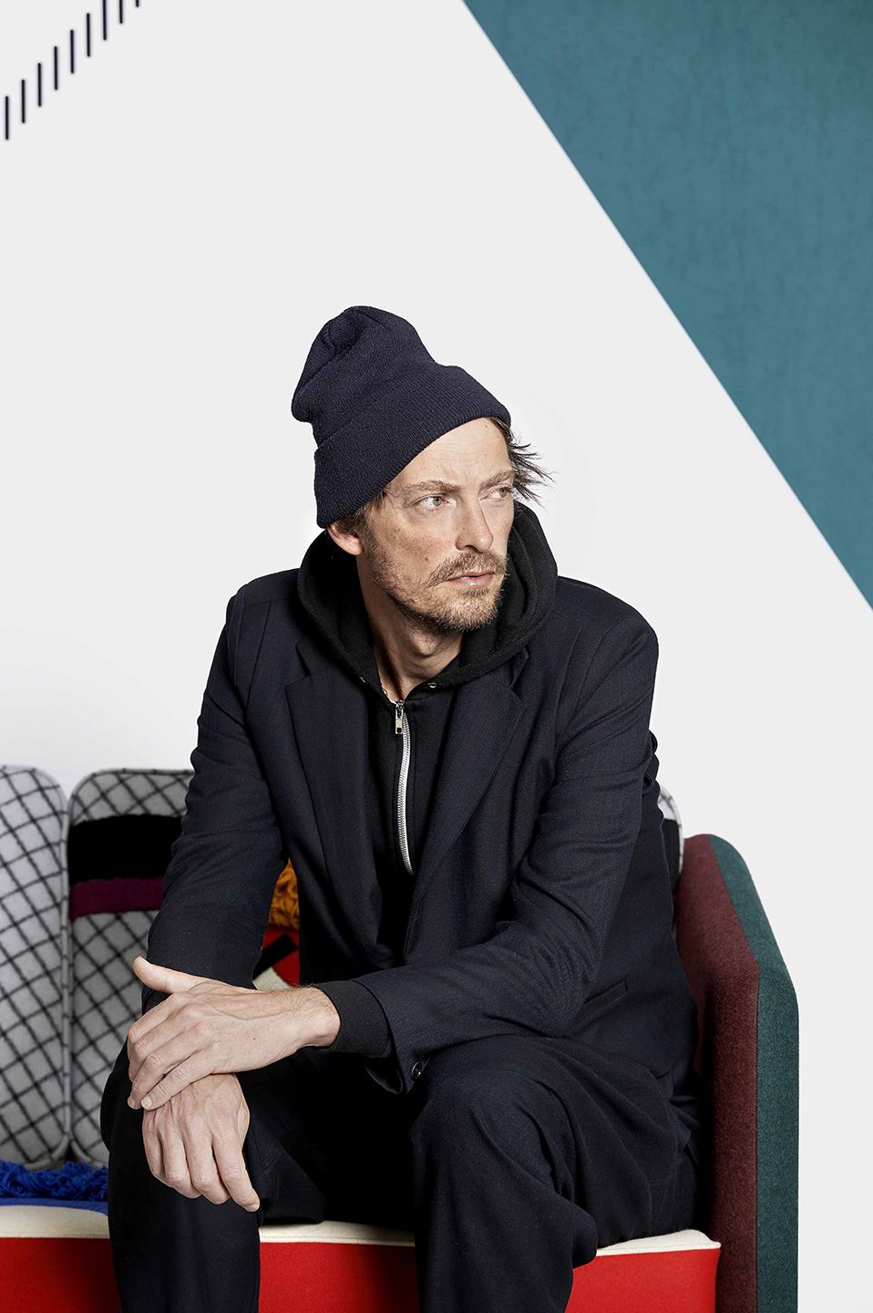Henrik Vibskov: Man of a Thousand Faces – TLmagazine